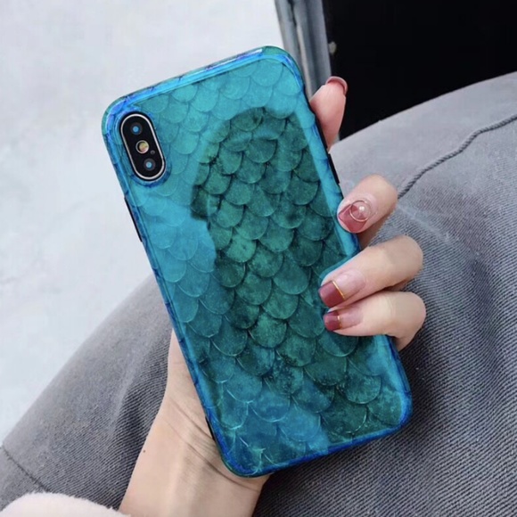 🧜♀️Mermaid Holographic iPhone case - Picture 2 of 8